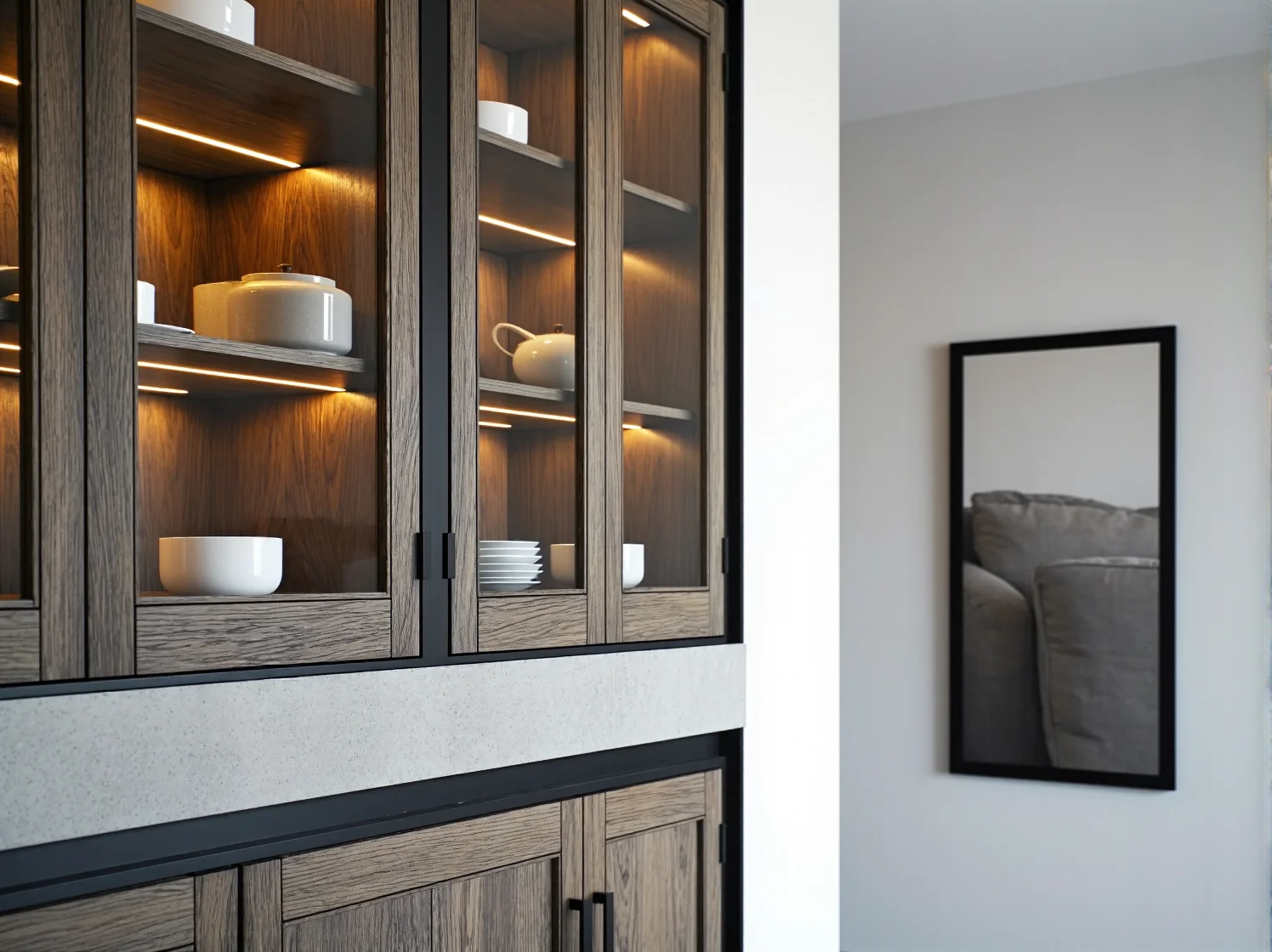 Szafki kuchenne z lakierowanymi frontami odbijającymi światło, idealne do małych i ciemnych kuchni.